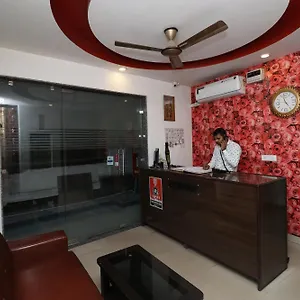 Oyo Flagship Daimond Hotel